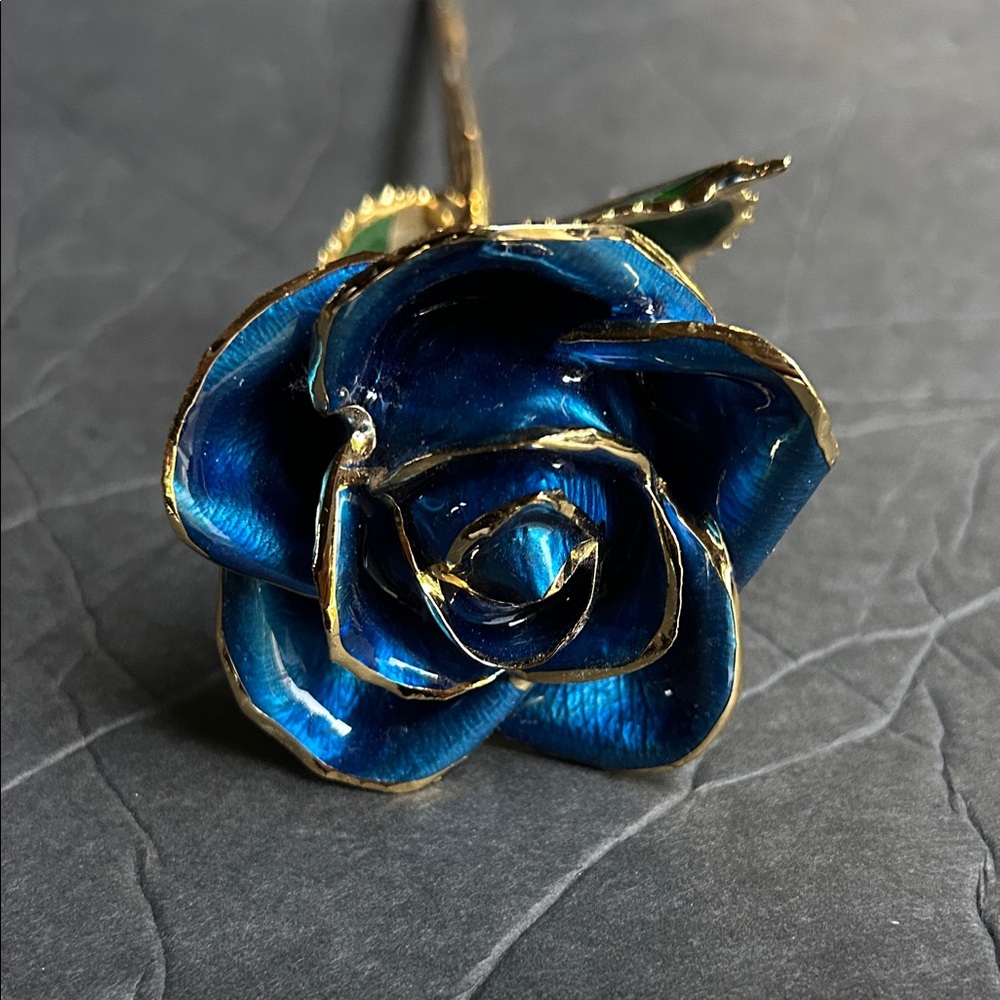 Real Rose dipped in 24 karat gold